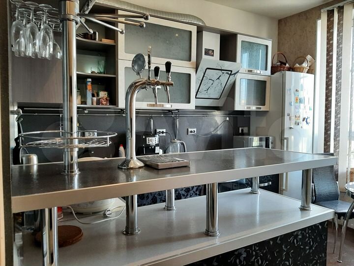 2-к. квартира, 70 м², 5/15 эт.