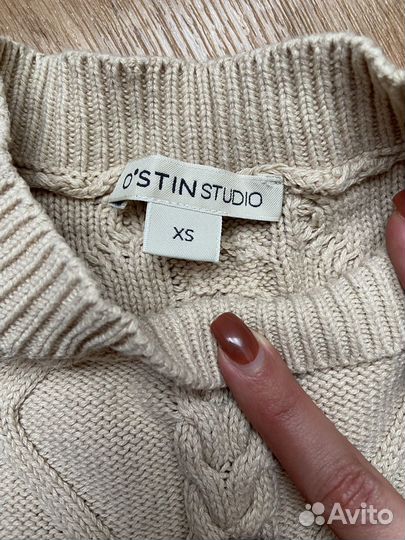 Свитер женский