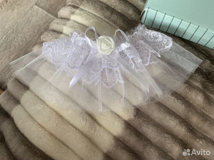 Отдам бесплатно Свадебные аксессуары