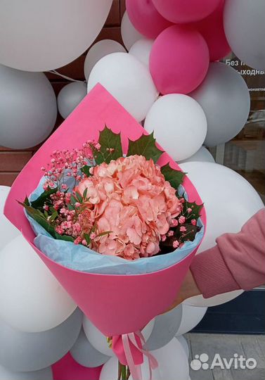 Цветы оптом и в розницу/Подарочные букеты