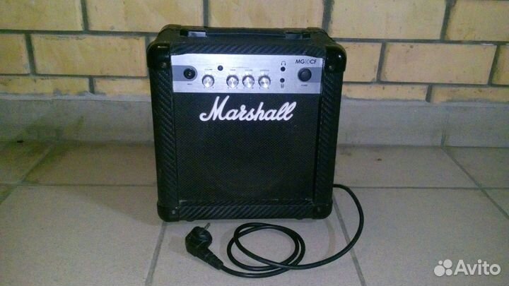 Комбоусилитель для гитары 