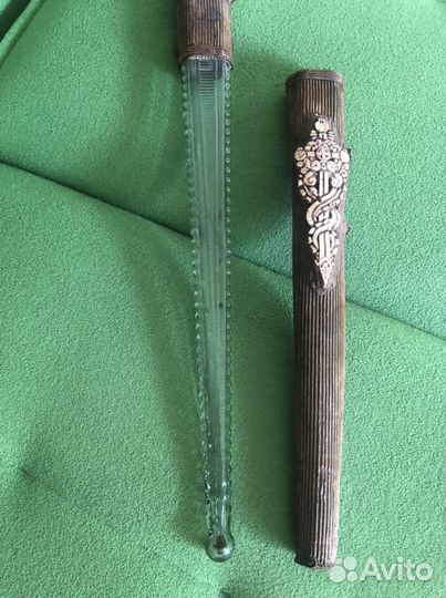 Бокал для вина в виде кинжала