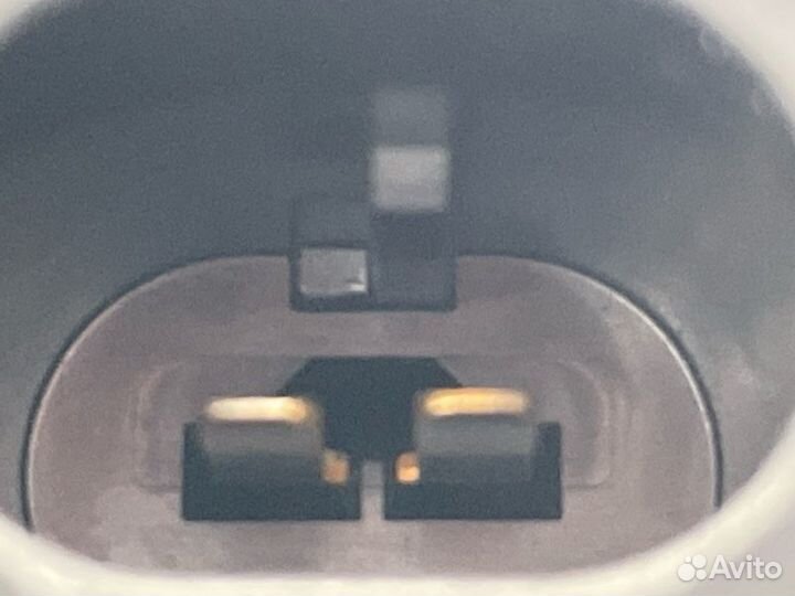 Форсунка топливная Volkswagen Golf MK5 1.4 caxa