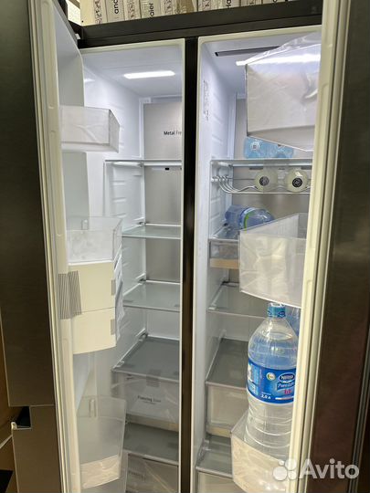 Холодильник LG многодверный