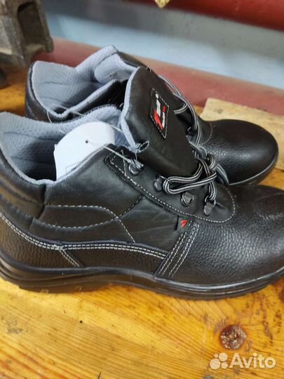 Ботинки рабочие летние