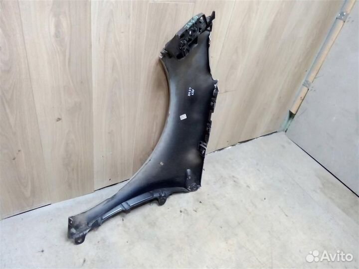 Крыло переднее правое от Peugeot 308 2007