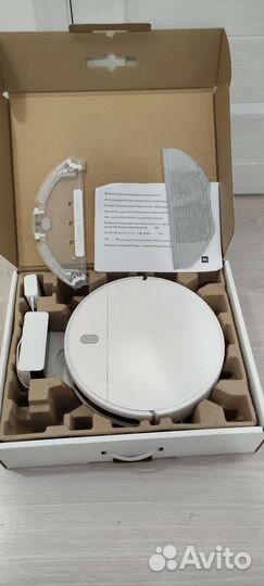 Xiaomi mi robot vacuum mop essential робот пылесос