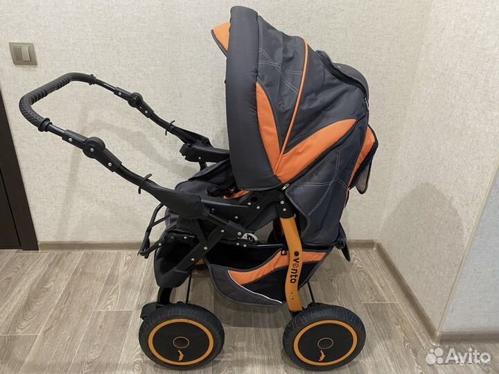 Прогулочная коляска б/у