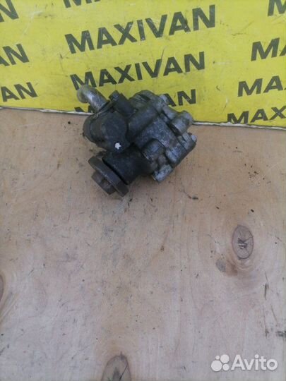 Насос гидроусилителя руля Volkswagen Transporter