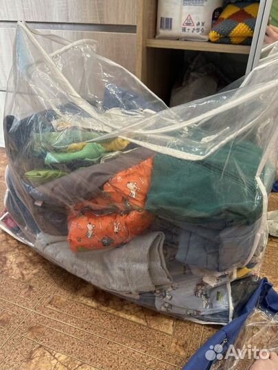 Продам большой пакет детских вещей