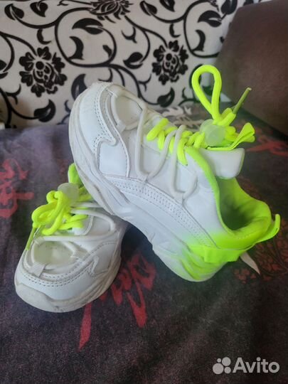 Кроссовки 28 размер