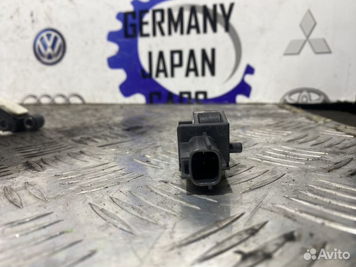Датчик удара AirBag Audi A6 C6 A6 Allroad RS6 S6