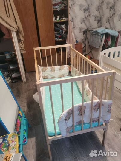 Детская кроватка