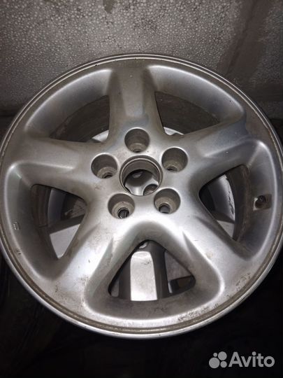 Продам диски R16 на RAV 4