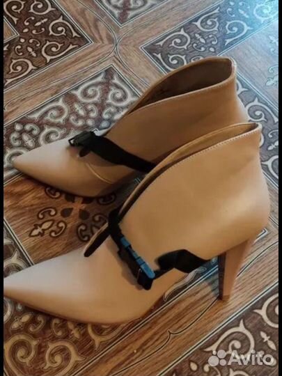 Ботильоны Kendall+Kylie 40