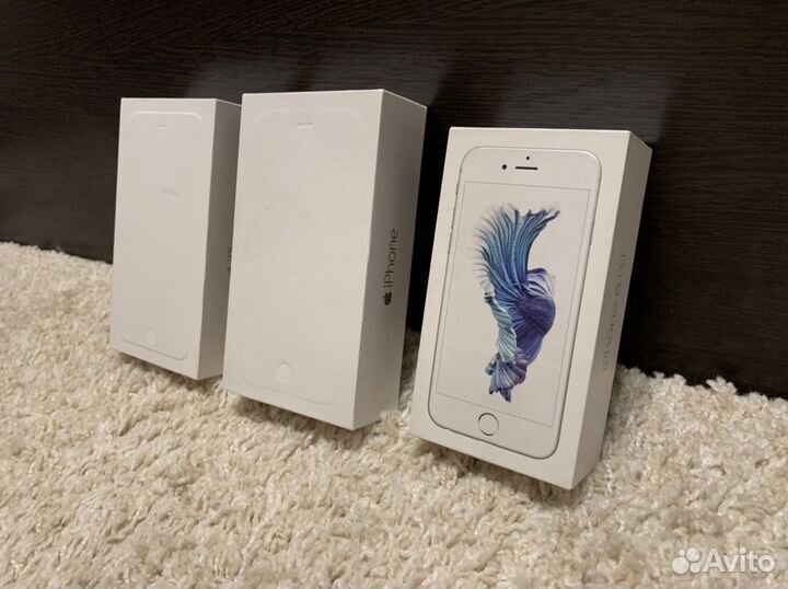 Коробка от iPhone