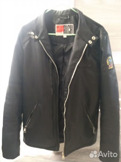 Продам куртку