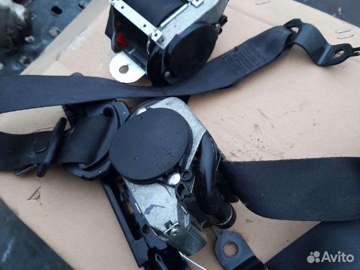 Ремень безопасности Фольксваген Поло 4 передний