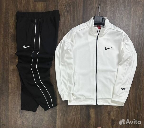 Спортивные костюмы Nike