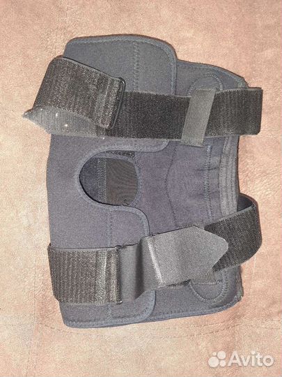 Бандаж на коленый сустав