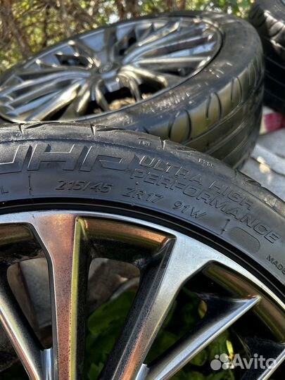 Tigar High Performance 215/45 R17