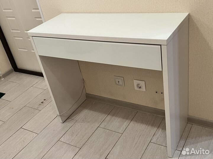 Туалетный стол