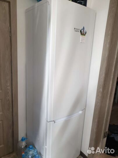 Холодильник hotpoint ariston бу