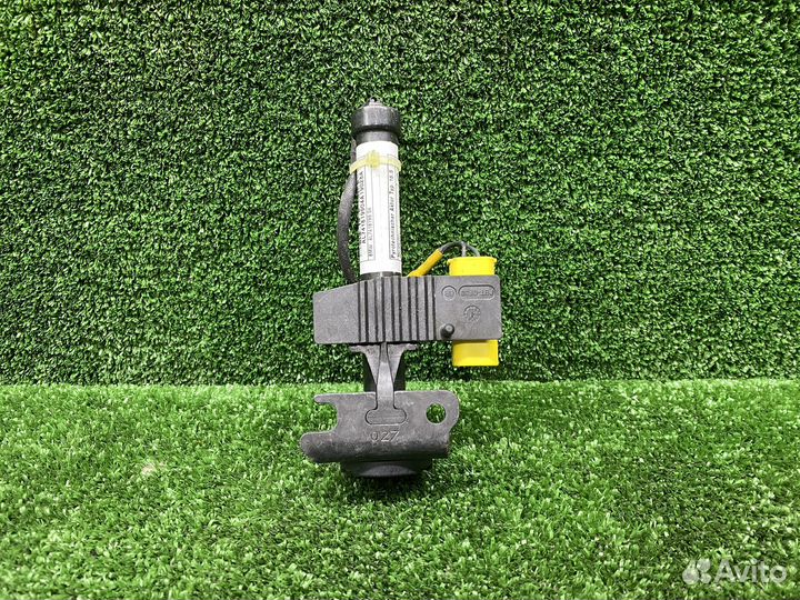 Пиропатрон петли капота левый BMW X5 G05 X6 G06 X7