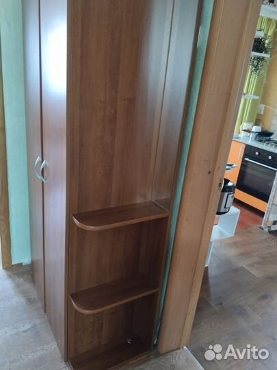 Шкаф