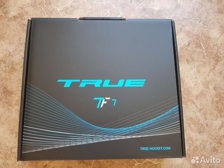 Хоккейные коньки true tf7 8.0R