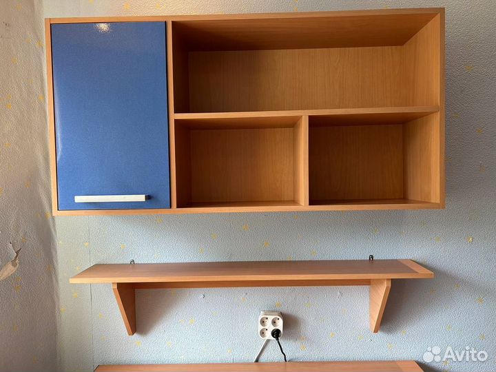 Детский письменный стол