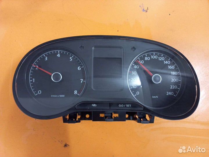 Панель приборов VW Volkswagen Polo