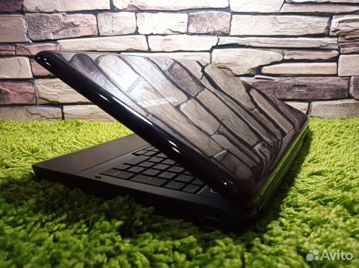 Мощный Samsung 4ядра Core i3 4Gb 256Gb SSD