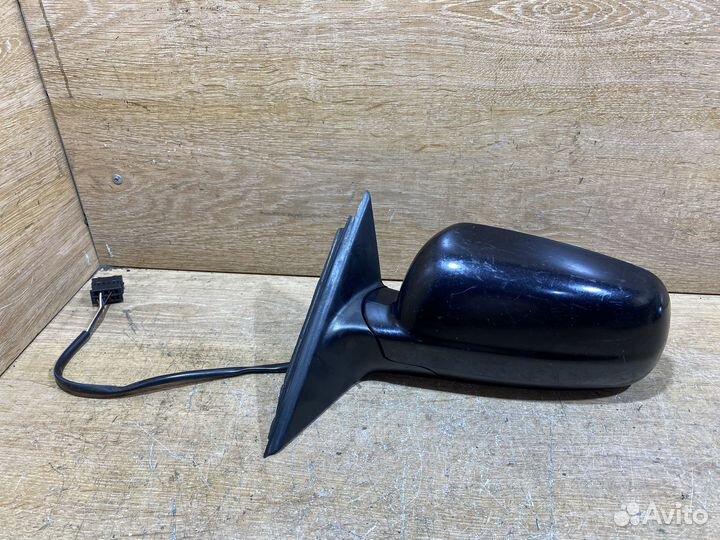 Зеркало левое VW Passat B5 Арт. 7720993