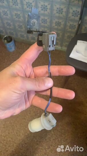 Датчик уровня жидкости бачка омывателя mazda