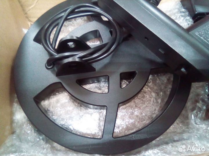 Металлоискатель новый