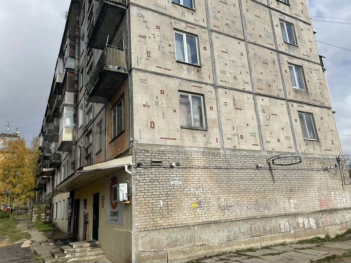 Доля в 1-к. квартире, 32,6 м², 1/5 эт.