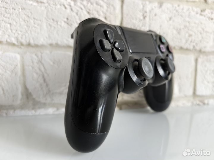 Оригинальный геймпад PS4 DualShock черный