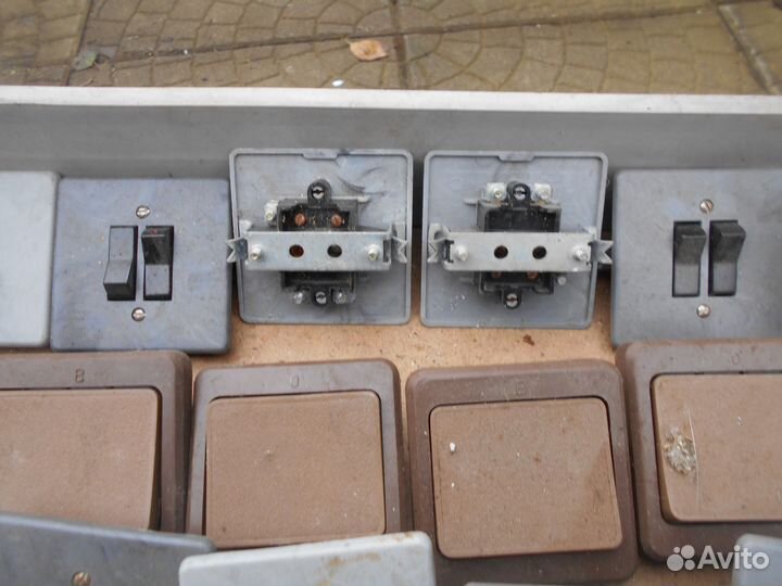 Выключатель