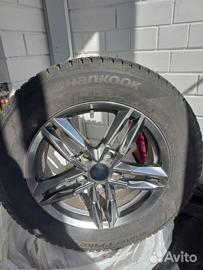 Hankook Winter I'Pike 205/65 R16