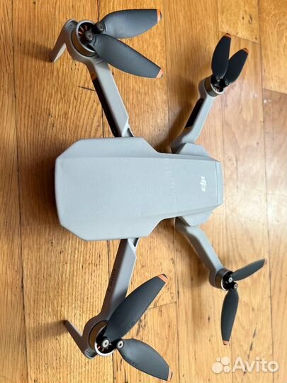 Квадракоптер Dji mini 2 fly more combo