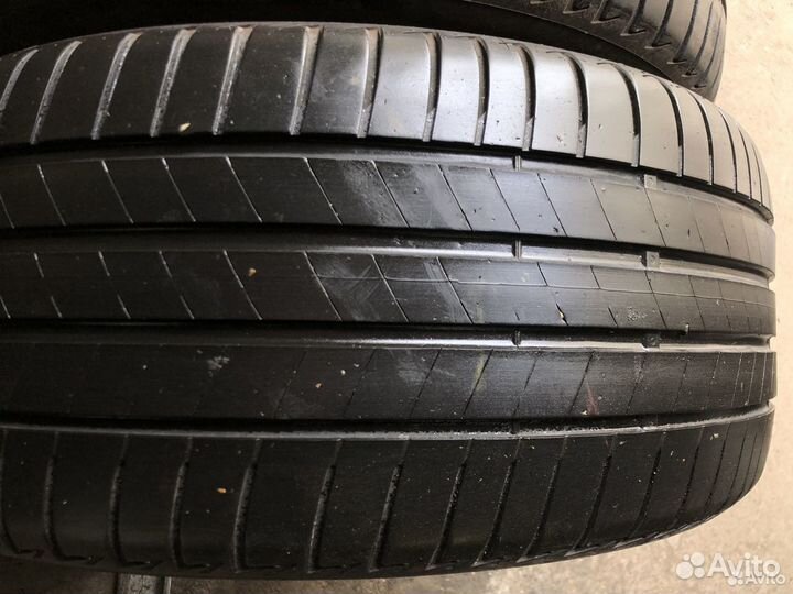 Bridgestone Turanza T005 225/55 R17