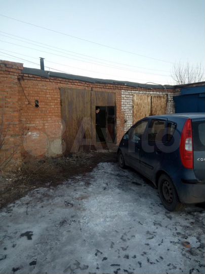 Гараж, > 30 м²