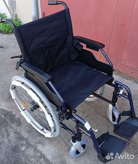 Инвалидная коляска, новая