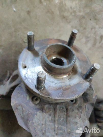 Кулак поворотный передний правый Chevrolet Lacetti