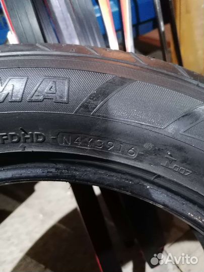 Yokohama Parada Spec-X 225/60 R18