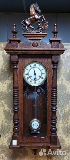 Старинные настенные часы