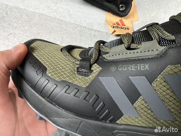 Кроссовки зимние Adidas Terrex