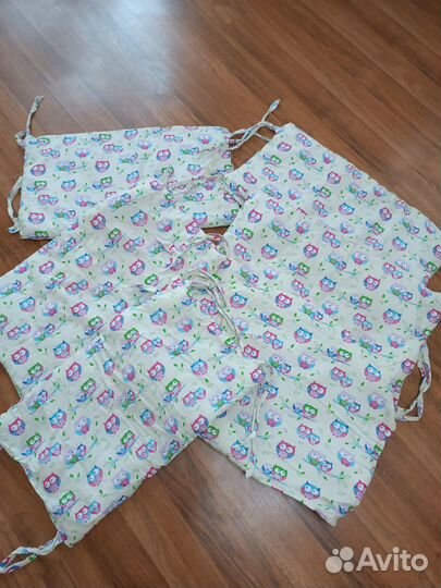 Бортики на детскую кроватку