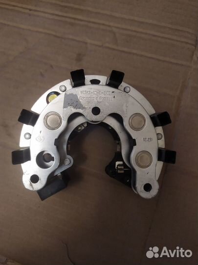 Генератор, диодный мост, рн регулятор напряжения